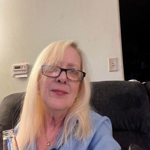 Meet your Posher, Deb